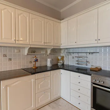 George Beachfront Apartament